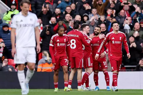 ريو نجوموها يكشف.. نصيحة محمد صلاح الأخيرة قبل الرحيل عن ليفربول